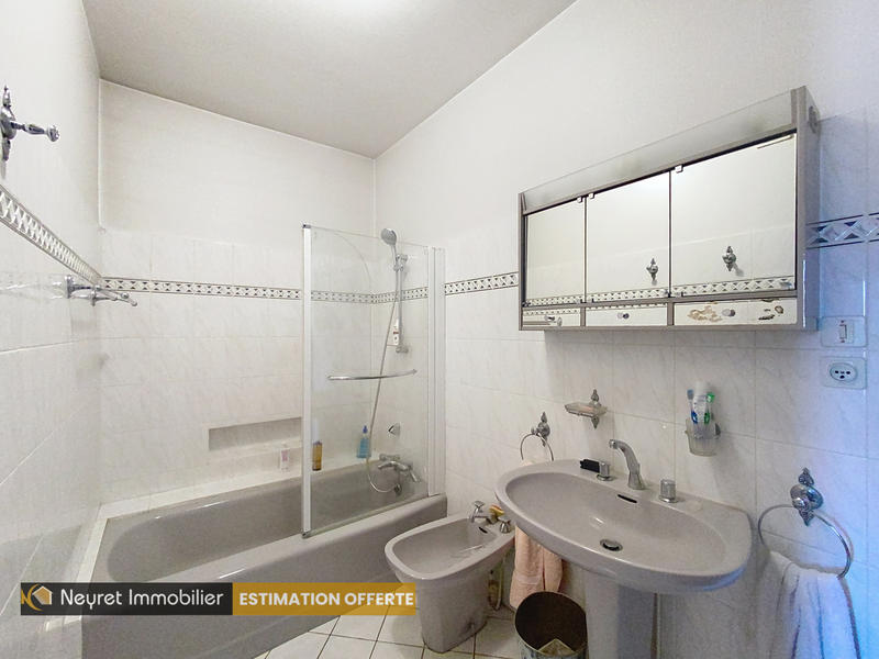 Appartement - 152 m² - 6 pièces