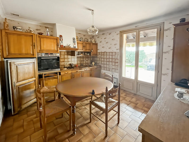 Maison - 92 m² - 5 pièces