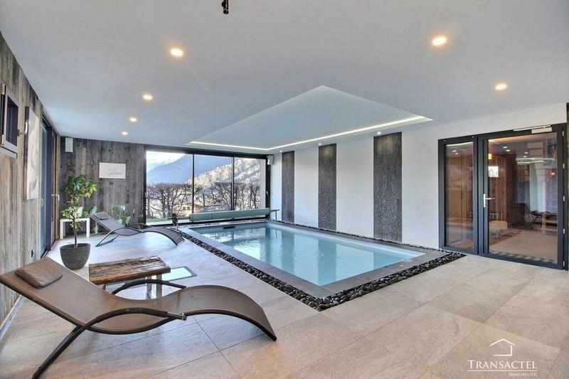 Châlet - 365 m² - 6 pièces