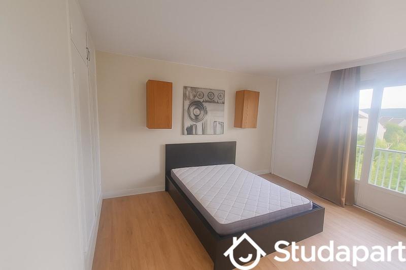 Chambre - 12 m² - 1 pièce