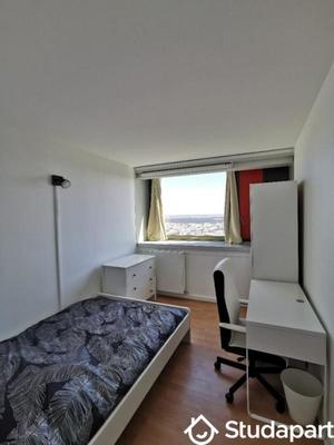 Chambre - 10 m² - 1 pièce