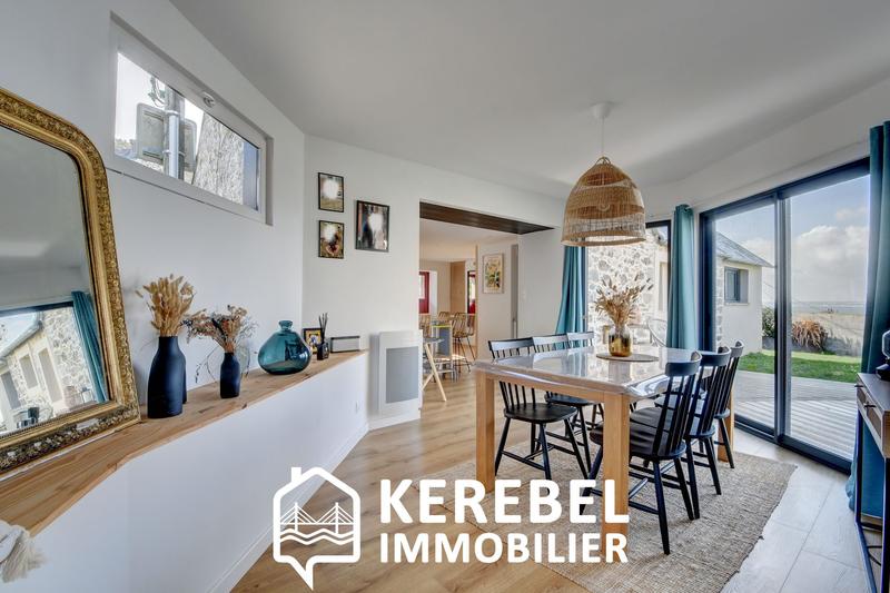 Maison - 99 m² - 5 pièces