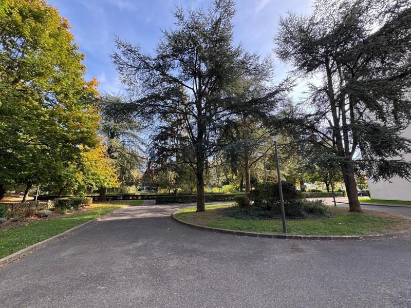 Appartement - 77 m² - 4 pièces