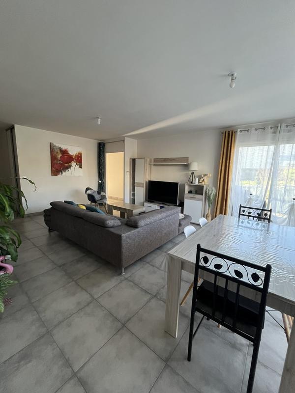 Maison - 96 m² - 4 pièces