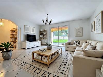 Pavillon - 128 m² - 6 pièces