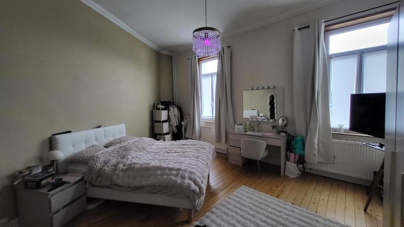 Maison - 305 m² - 10 pièces