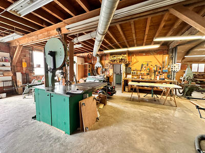 Local d'activité / Entrepôt - 255 m² - 3 pièces