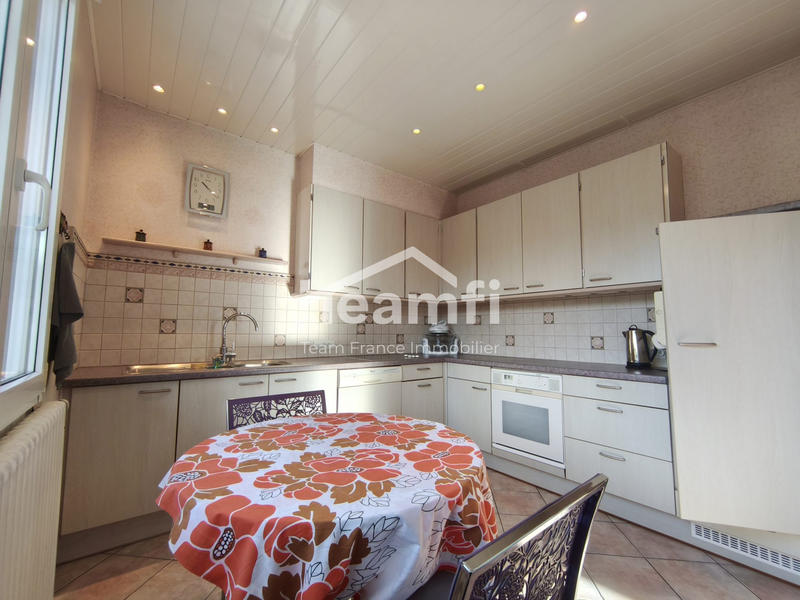 Maison - 180 m² - 5 pièces