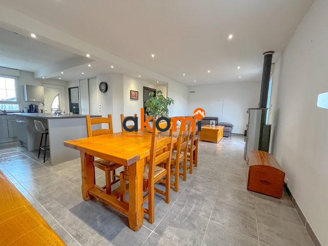 Maison - 86 m² - 4 pièces