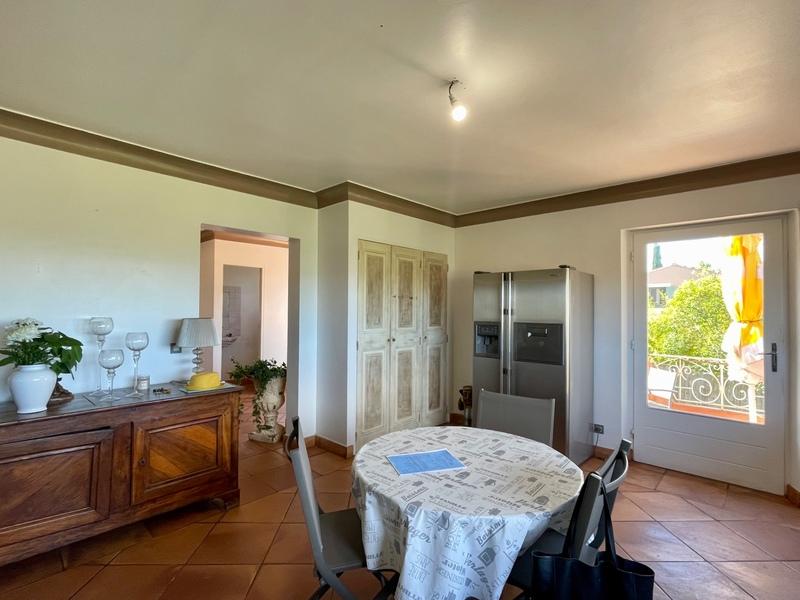 Maison - 150 m² - 8 pièces