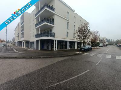 Local commercial - 64 m² - 3 pièces