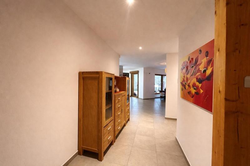 Maison - 228 m² - 6 pièces