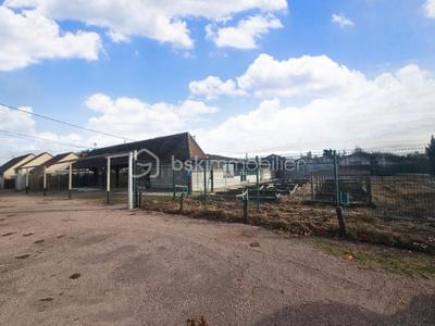 Local commercial - 825 m² - 8 pièces