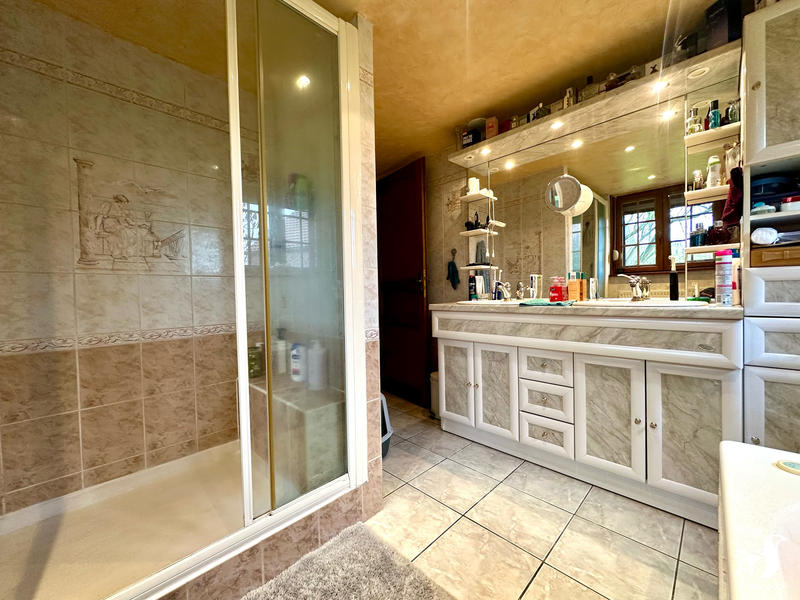 Maison - 127 m² - 5 pièces