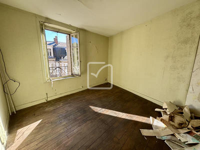 Maison - 128 m² - 7 pièces