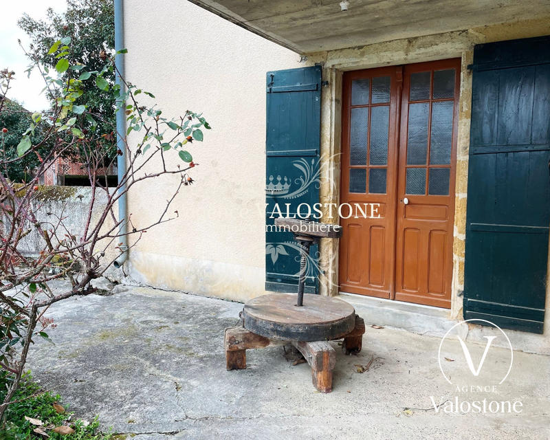 Maison ancienne - 320 m² - 11 pièces