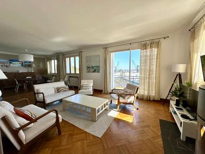 Maison - 170 m² - 9 pièces