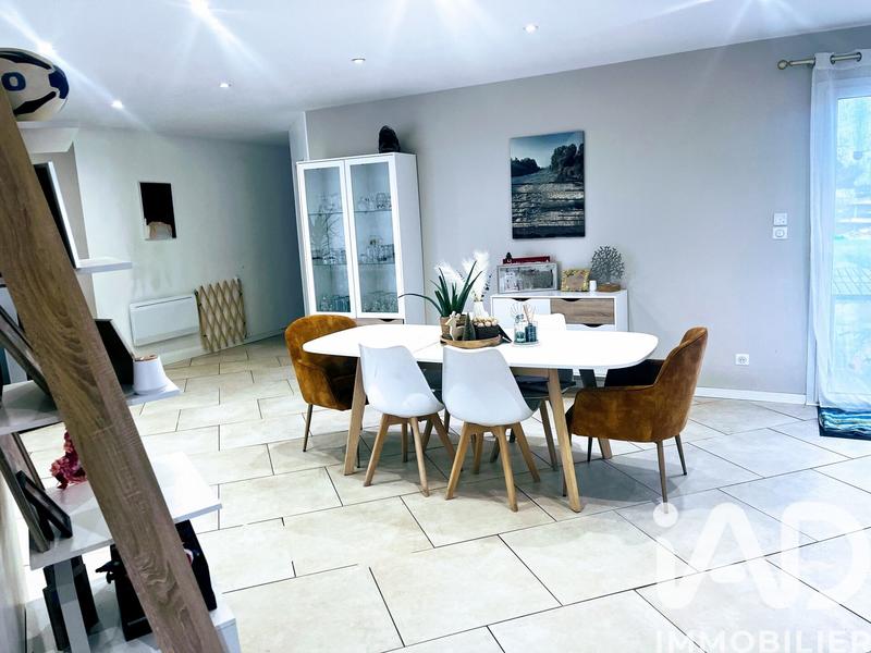 Maison - 157 m² - 6 pièces