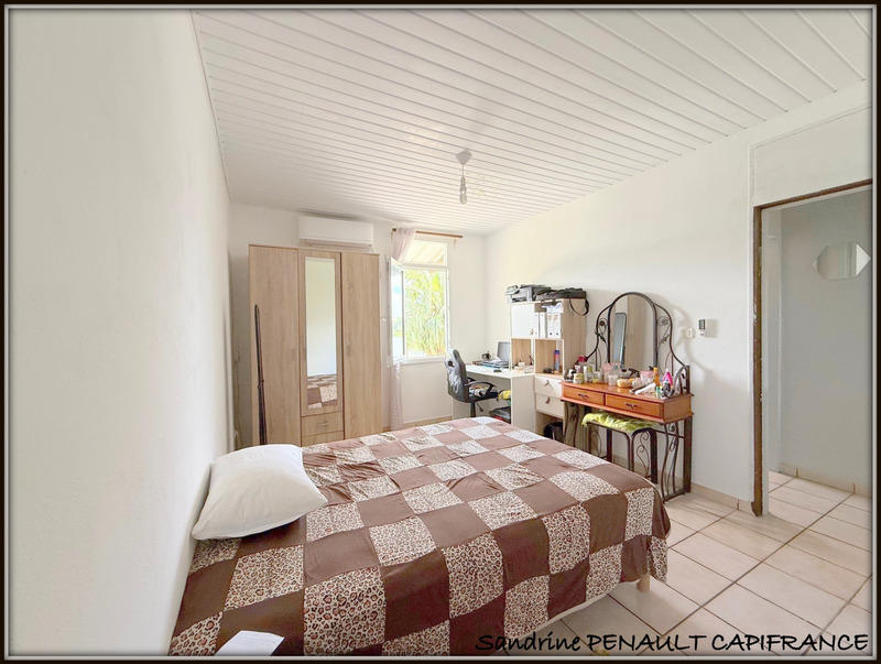 Maison - 104 m² - 4 pièces