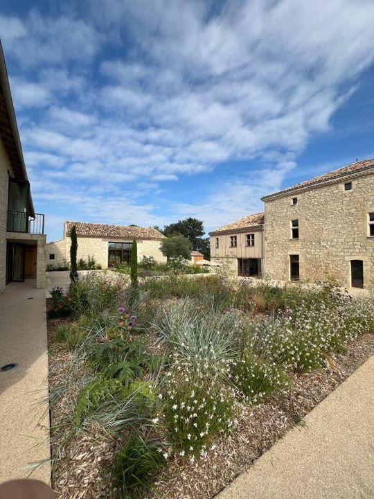 Maison - 600 m² - 17 pièces