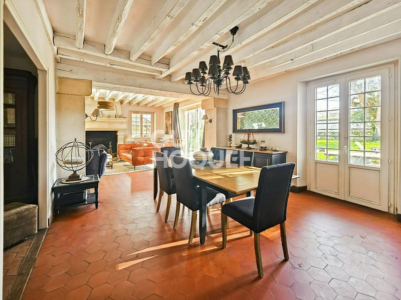 Maison - 200 m² - 8 pièces