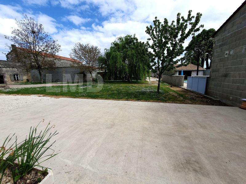 Maison - 104 m² - 6 pièces