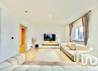 Maison - 141 m² - 6 pièces