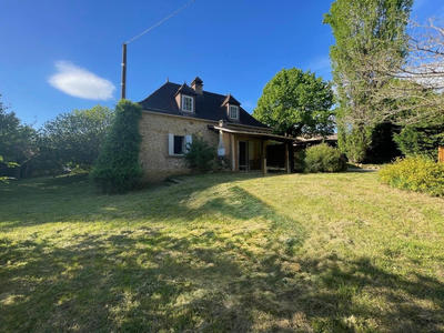 Maison - 280 m² - 12 pièces