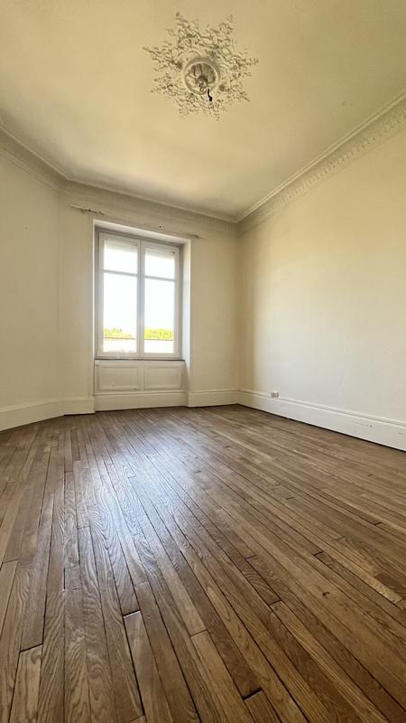 Appartement - 132 m² - 5 pièces