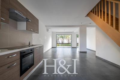 Propriété - 100 m² - 5 pièces