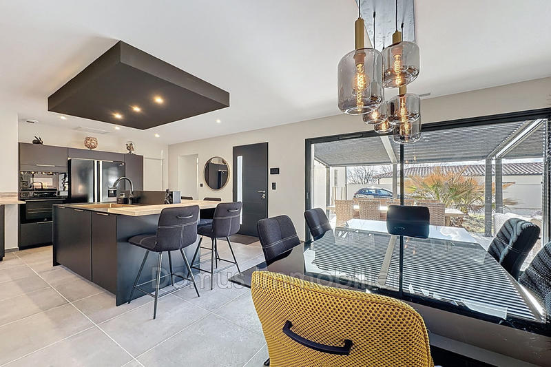 Maison - 152 m² - 6 pièces