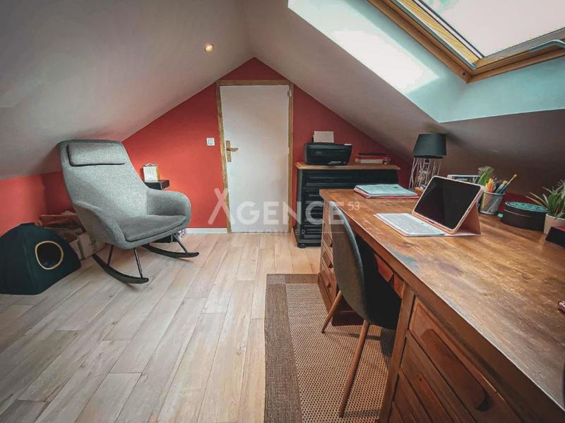 Maison - 90 m² - 5 pièces
