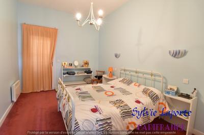 Appartement - 256 m² - 11 pièces