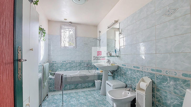 Maison - 183 m² - 5 pièces