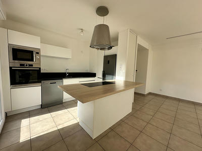 Appartement - 82 m² - 4 pièces