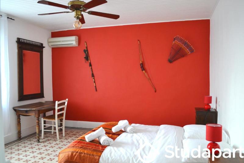 Chambre - 12 m² - 1 pièce