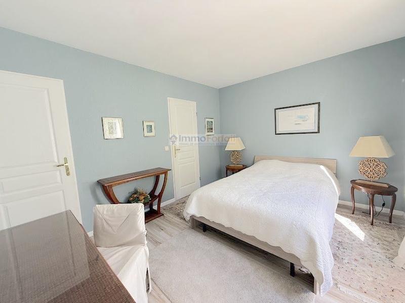 Maison - 180 m² - 7 pièces