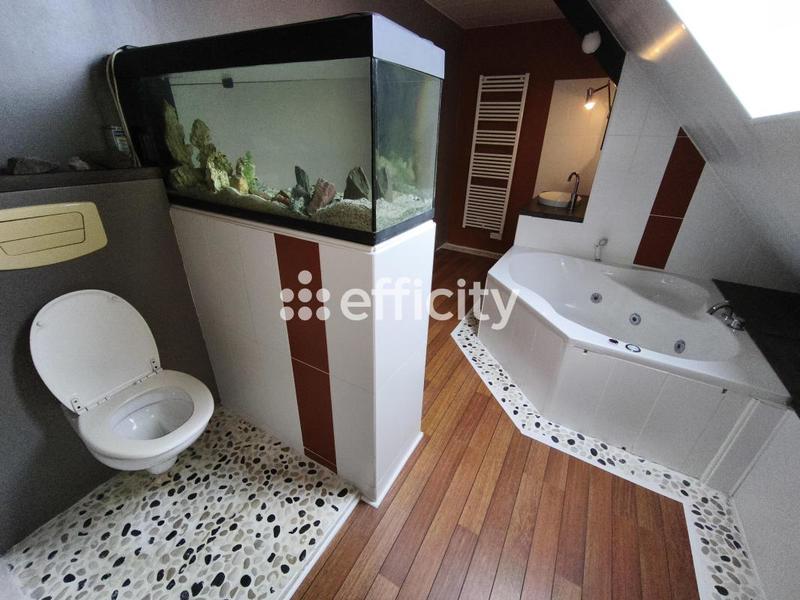 Maison - 186 m² - 7 pièces