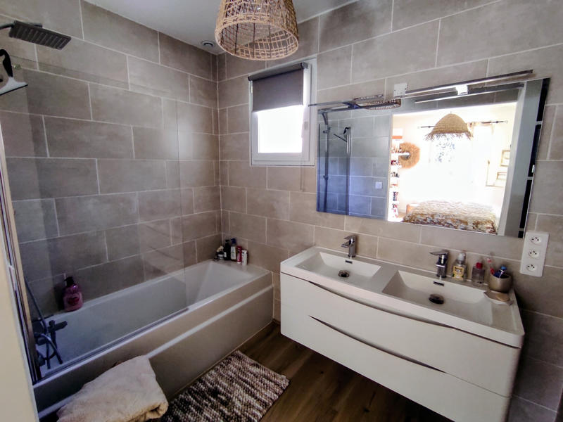 Maison - 183 m² - 6 pièces