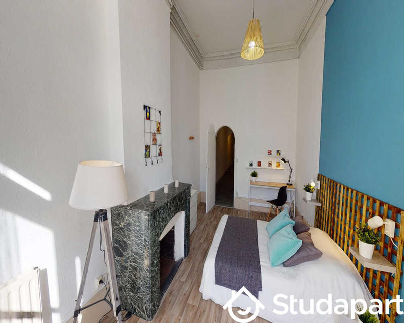 Chambre - 67 m² - 1 pièce