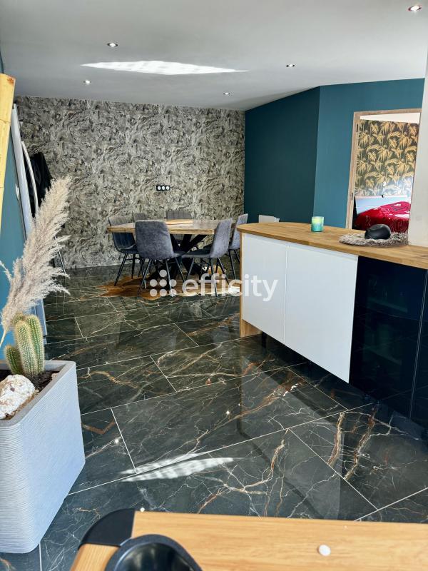 Maison - 90 m² - 3 pièces