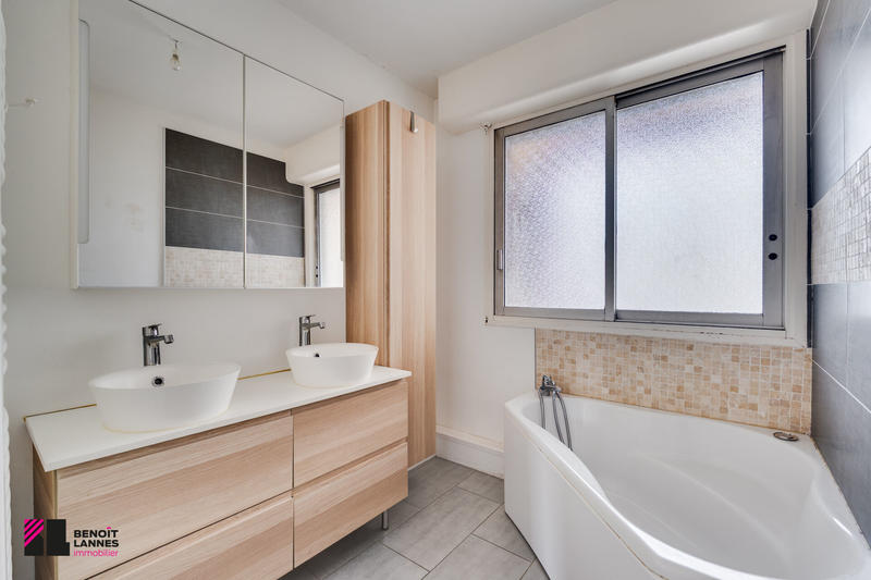 Appartement - 96 m² - 4 pièces