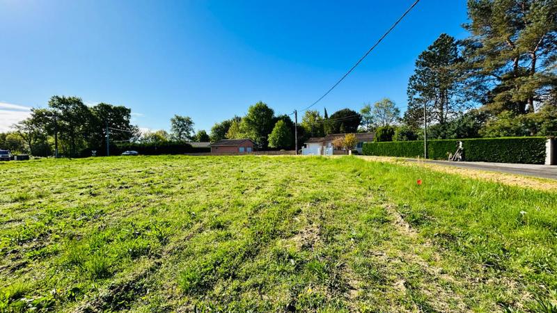 Terrain constructible - 650 m²