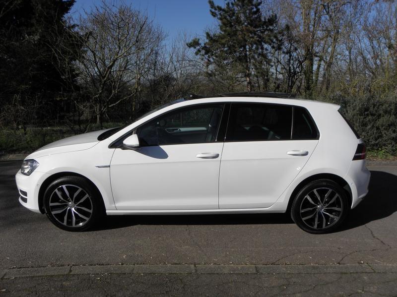 Volkswagen Golf VII 1.2 Tsi 105ch BlueMotion Technology Cup 5p