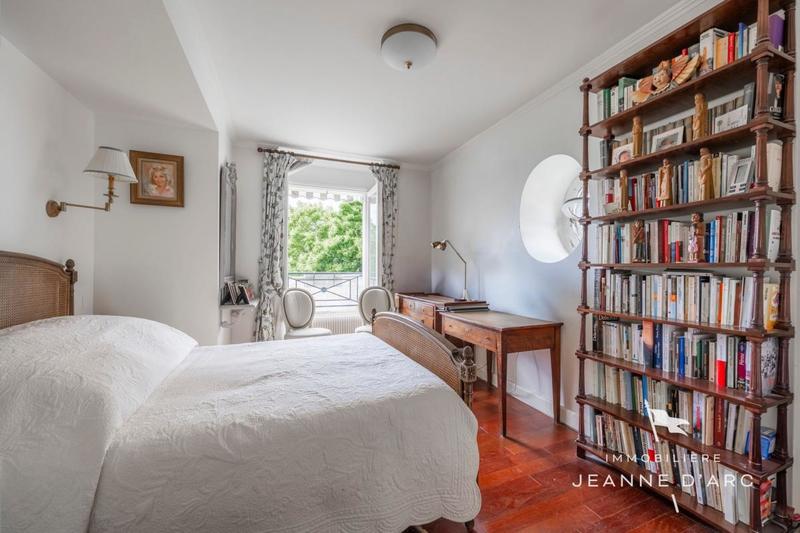 Appartement - 99 m² - 4 pièces