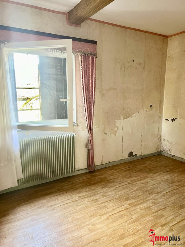 Maison - 98 m² - 5 pièces