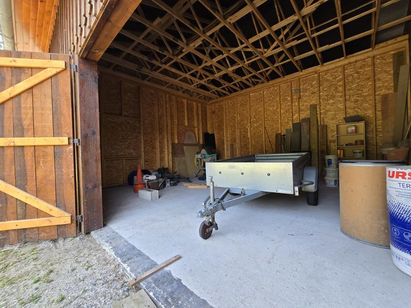 Local d'activités - 245 m²