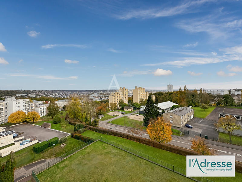 Appartement - 80 m² - 4 pièces