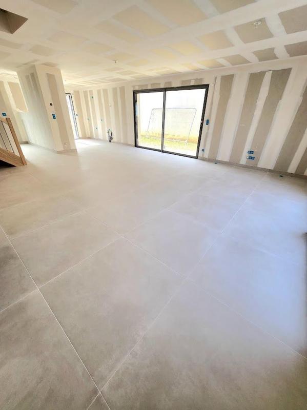 Maison - 144 m² - 6 pièces