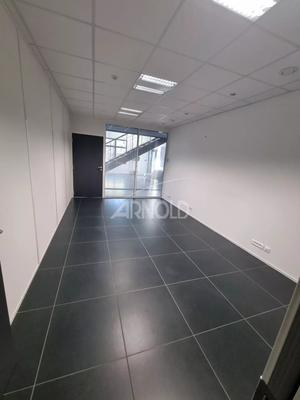 Bureau - 355 m² - 12 pièces